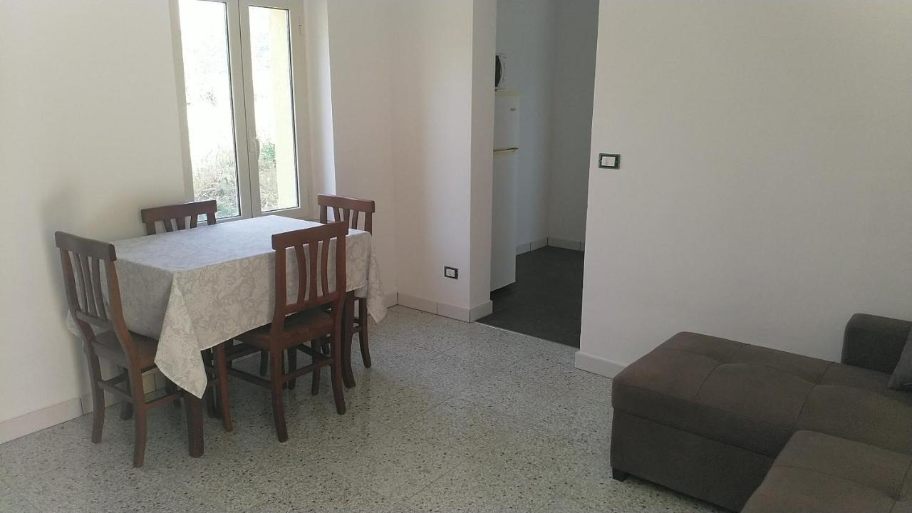 Lake Retreat - Maiella Apartment - Beautiful Lake And Mountain Views Casoli  Екстериор снимка