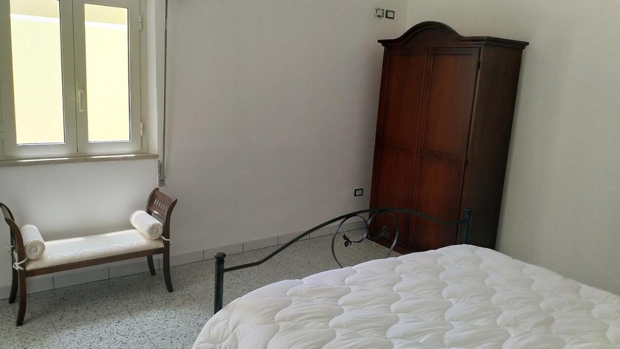 Lake Retreat - Maiella Apartment - Beautiful Lake And Mountain Views Casoli  Екстериор снимка