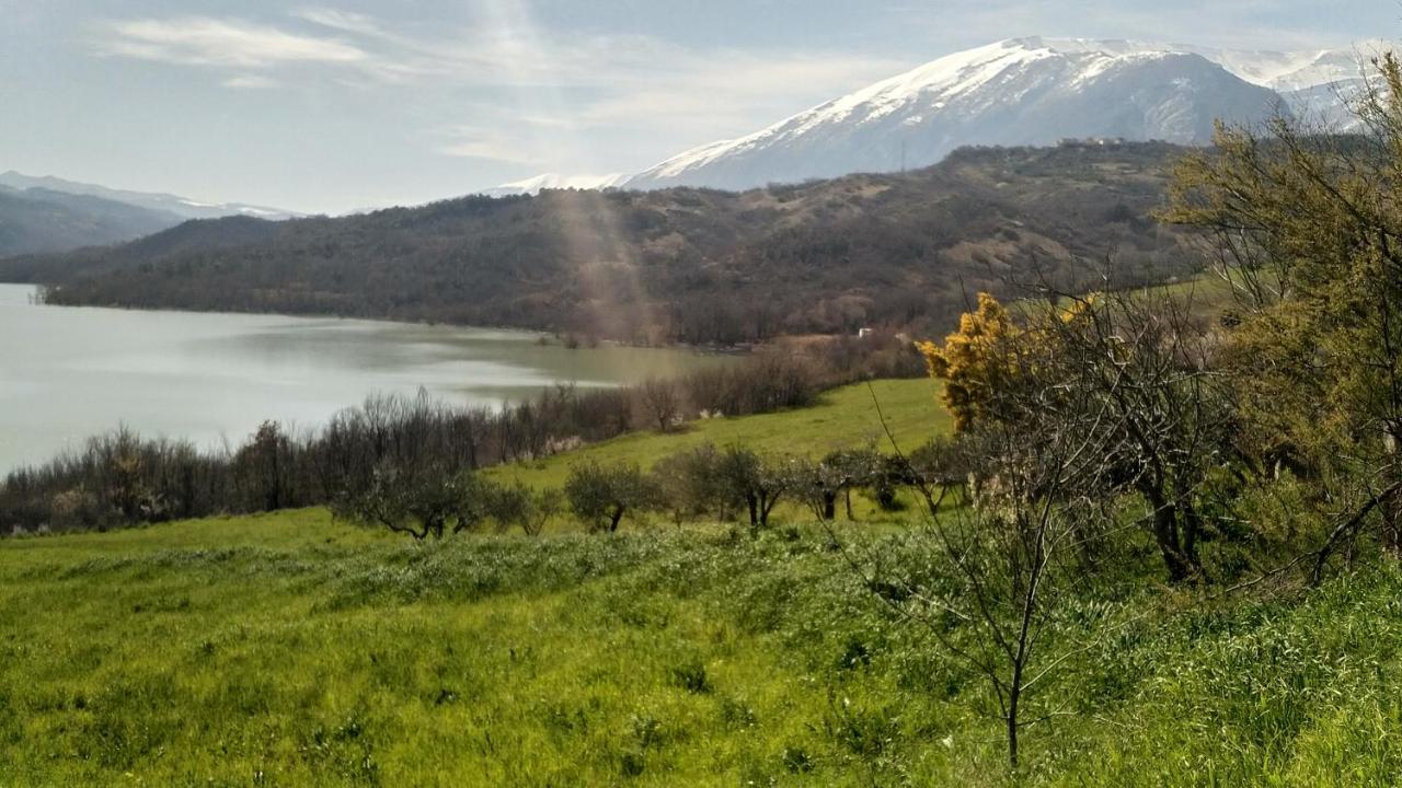 Lake Retreat - Maiella Apartment - Beautiful Lake And Mountain Views Casoli  Екстериор снимка